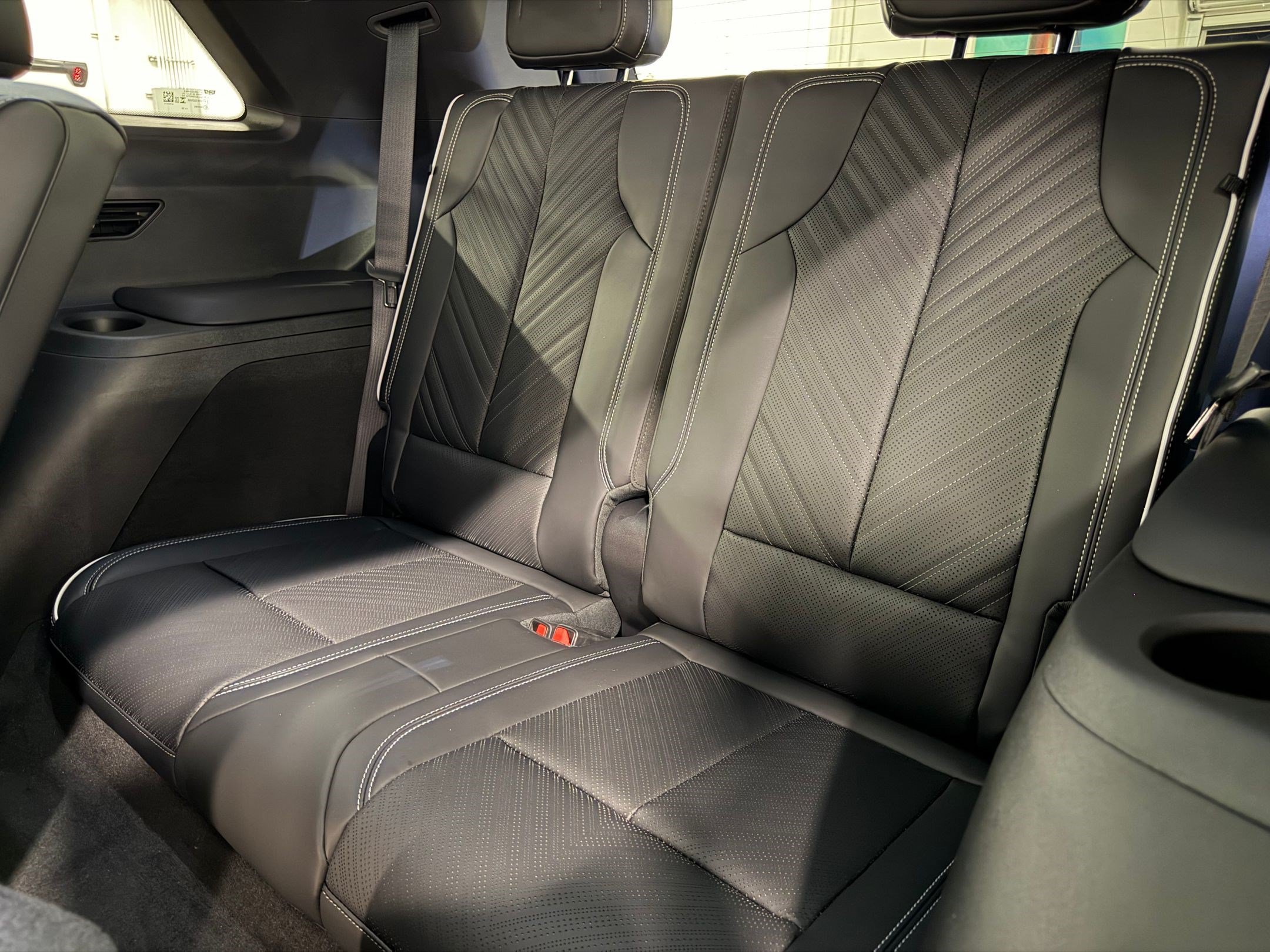 New 2027 Cadillac Vistiq Luxury AWD/4WD image 47