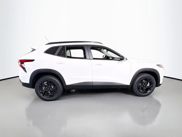 New 2026 Chevrolet Trax LT w/ Driver Confidence Package FWD image 5