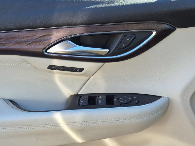 Certified 2021 Buick Envision Avenir w/ Technology Package II AWD/4WD image 12