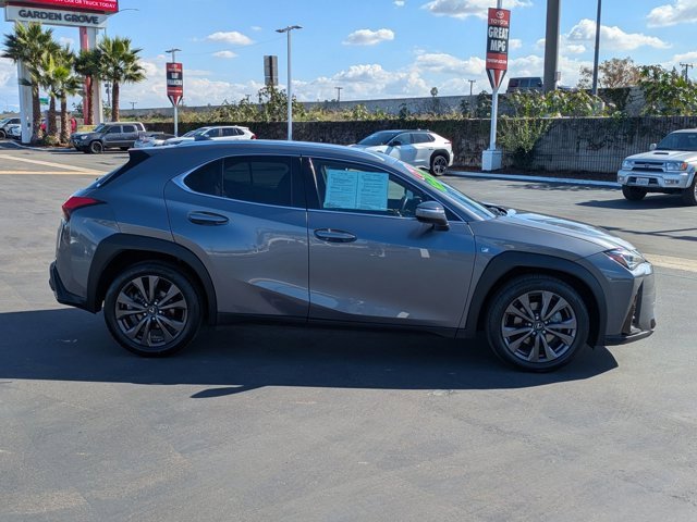 Used 2019 Lexus UX 200 F Sport image 4