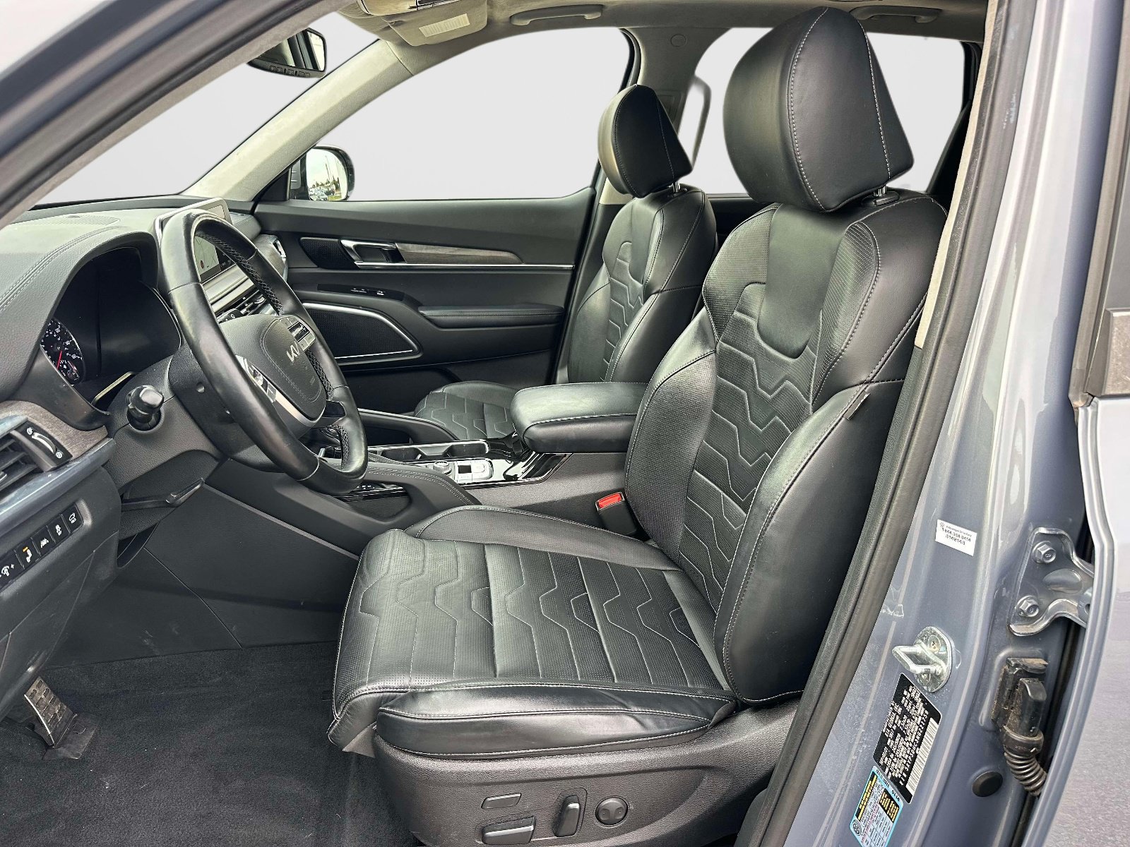 Used 2022 Kia Telluride SX w/ SX Prestige Package AWD/4WD image 15