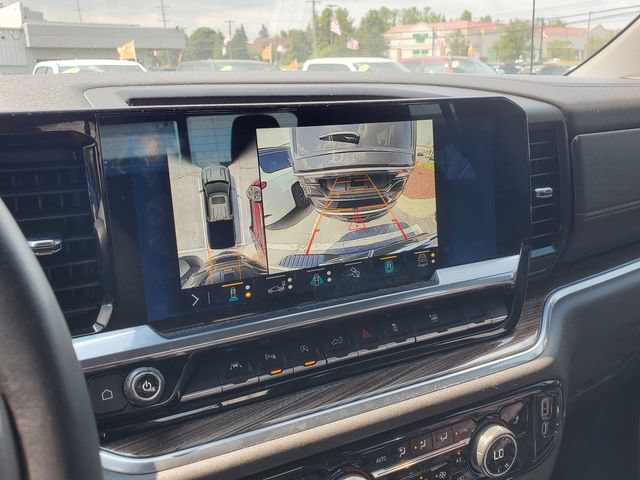 Used 2022 Chevrolet Silverado 1500 RST w/ Convenience Package II AWD/4WD image 10