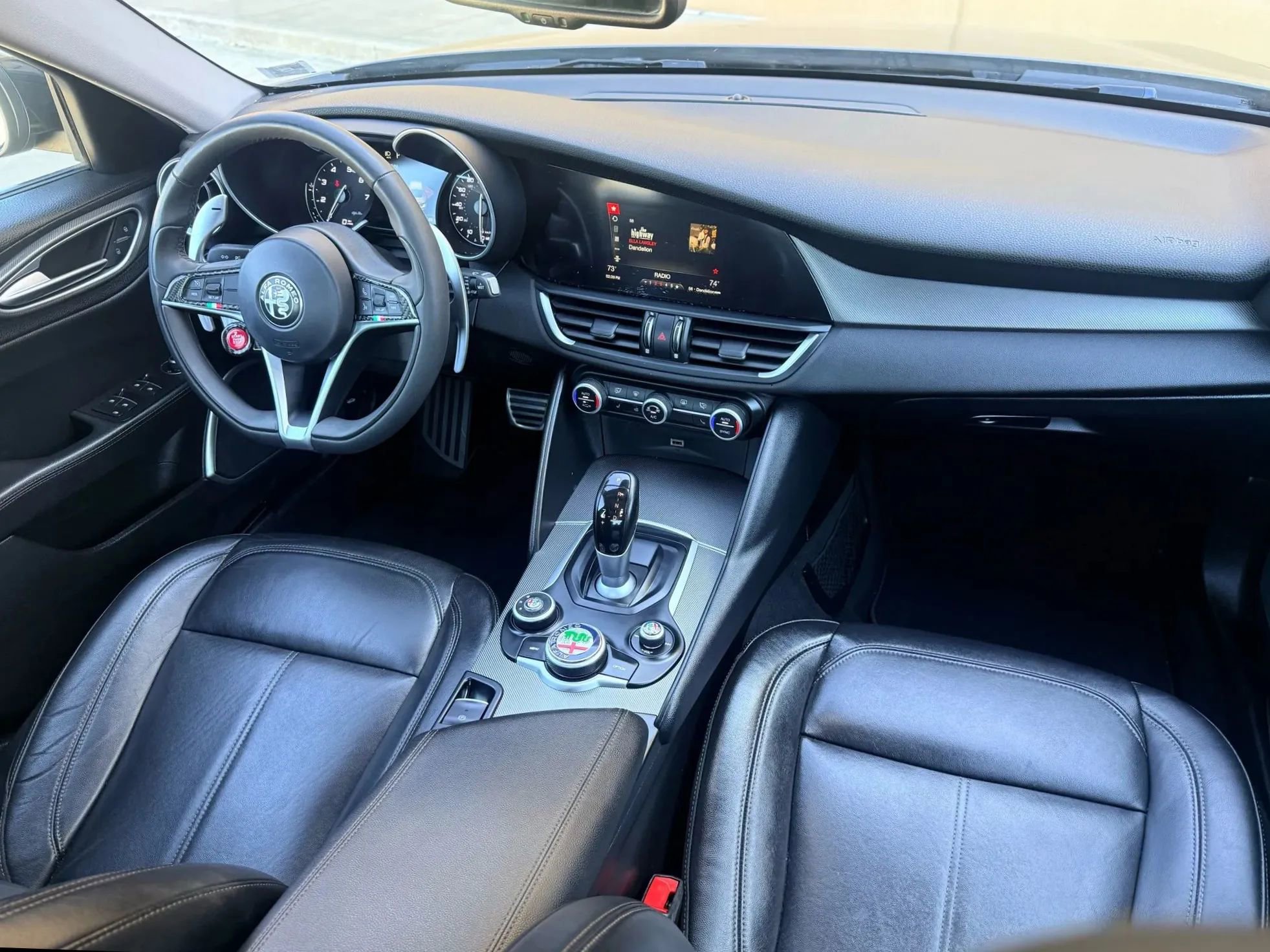 Used 2019 Alfa Romeo Giulia AWD w/ Quick Order Package 22J Sport image 19