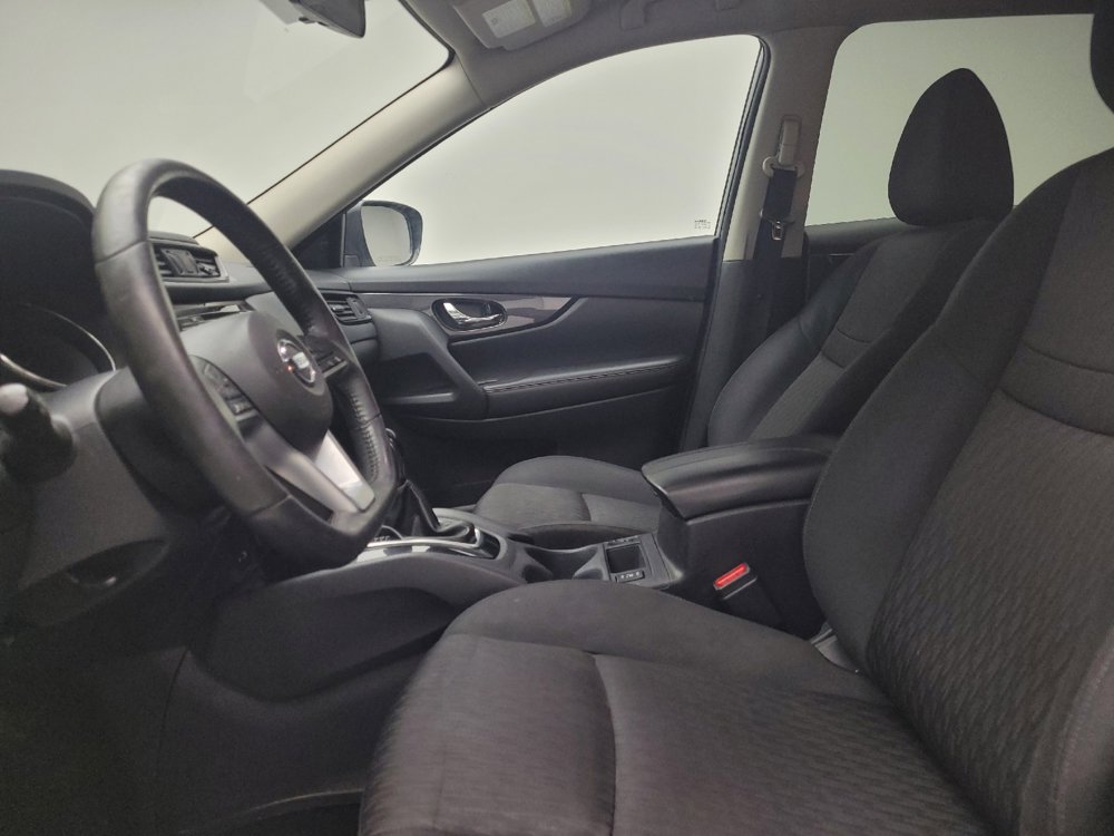 Used 2018 Nissan Rogue SV image 17