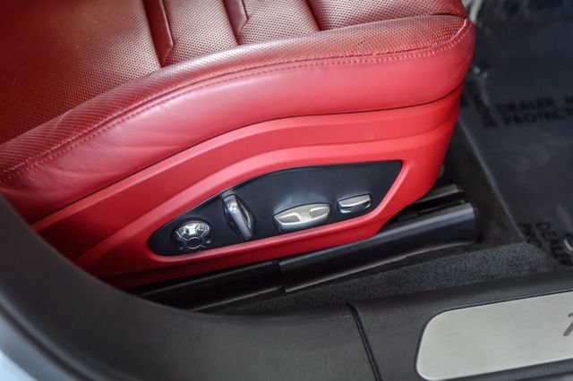 Used 2020 Porsche Panamera image 43