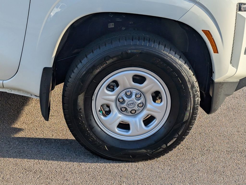 Used 2024 Nissan Frontier S AWD/4WD image 9