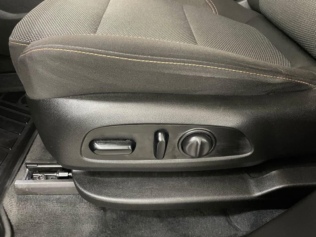 Used 2019 Chevrolet Traverse LT AWD/4WD image 9