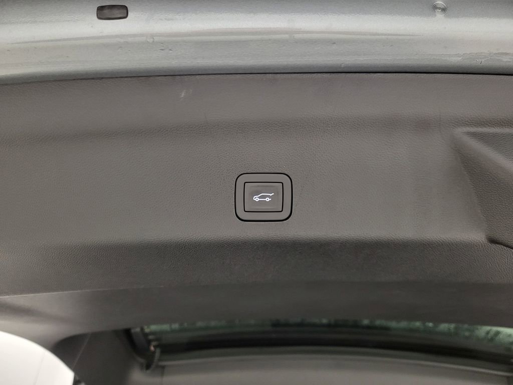 New 2026 Chevrolet Suburban LT w/ Comfort Package image 3