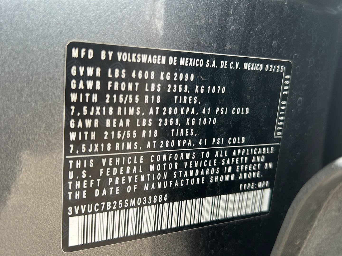 Used 2025 Volkswagen Taos SE AWD/4WD image 32