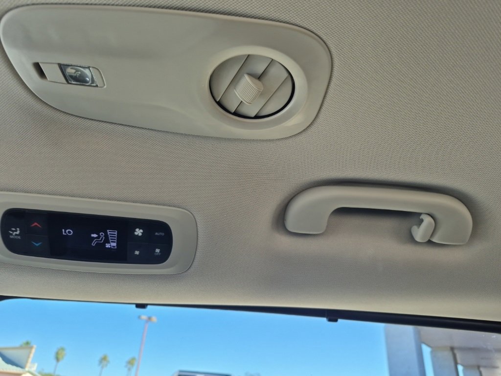 Certified 2024 Chrysler Pacifica Touring-L image 53