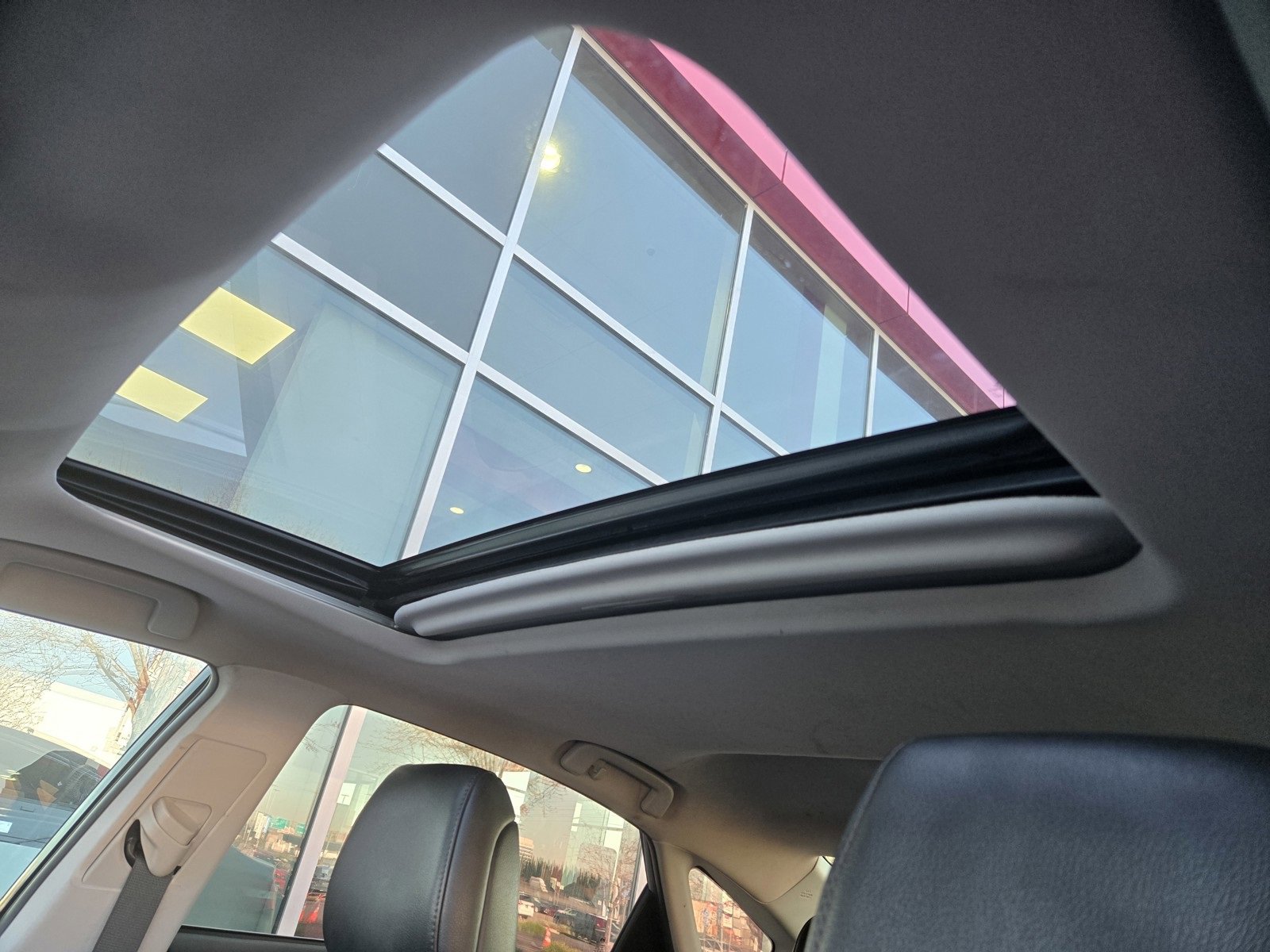 Certified 2018 Toyota Avalon XLE Plus w/ Carpet Mat Package image 17