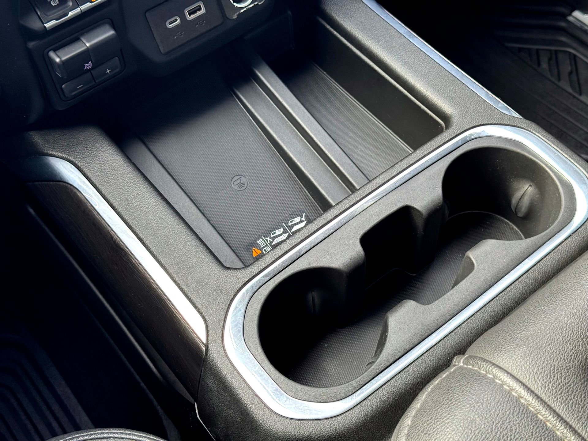 Used 2021 Chevrolet Silverado 3500 LTZ w/ LTZ Plus Package image 28