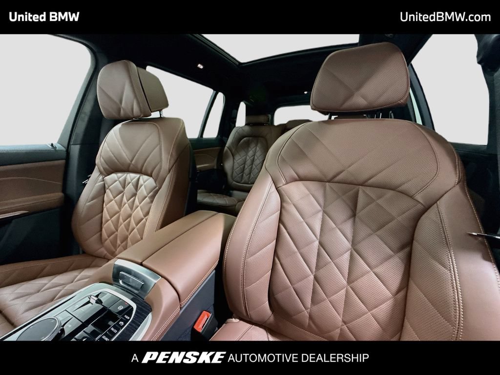 New 2027 BMW X7 xDrive40i w/ M Sport Package AWD/4WD image 5
