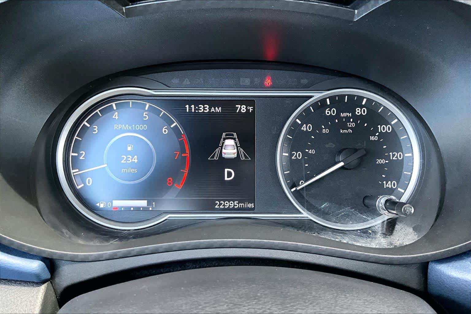 Used 2025 Nissan Versa SV FWD image 26