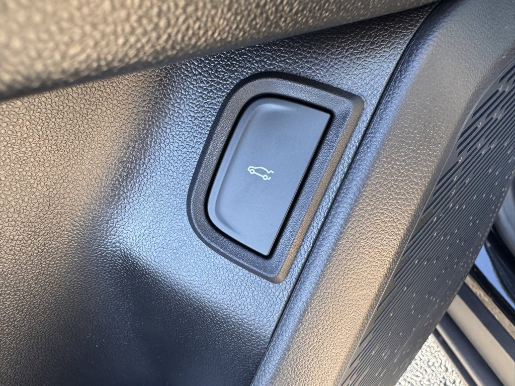 New 2026 Chevrolet Equinox RS w/ Convenience Package III image 12