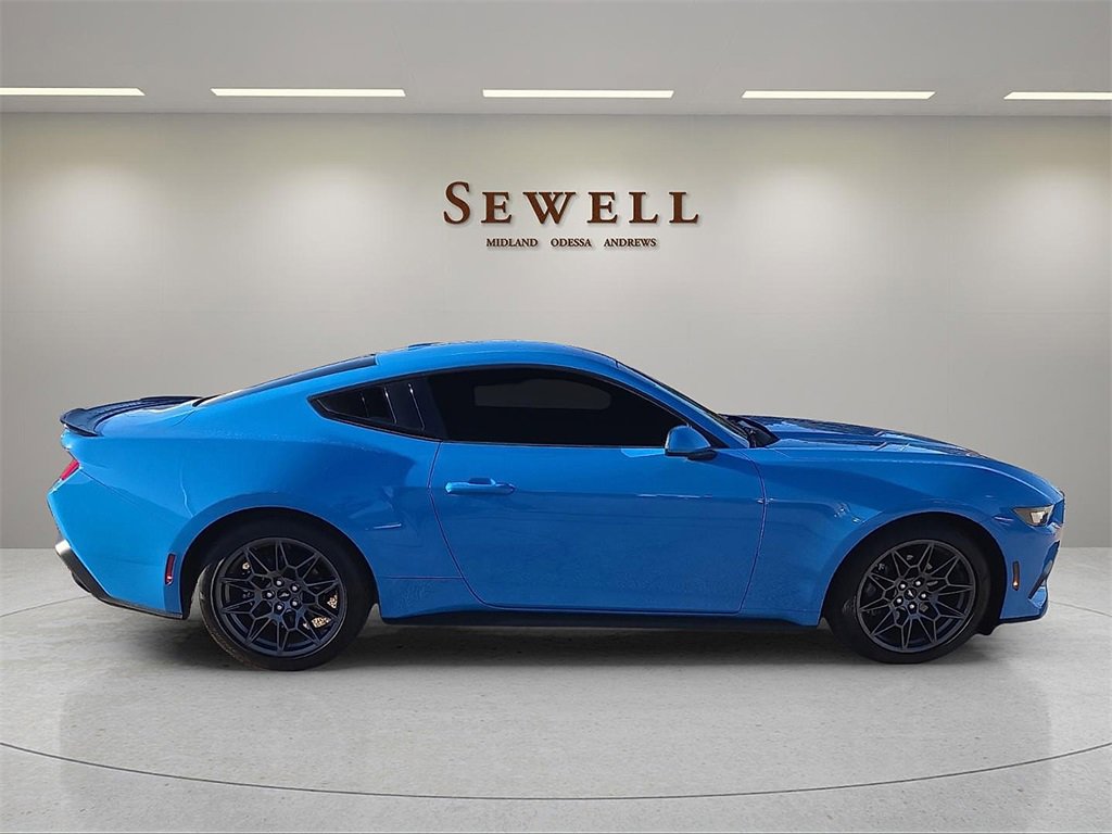 Used 2024 Ford Mustang Coupe image 5