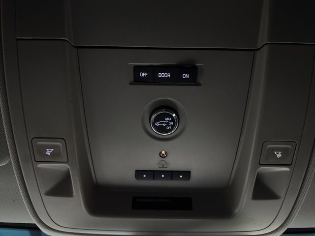 Used 2017 Chevrolet Suburban LT AWD/4WD image 15