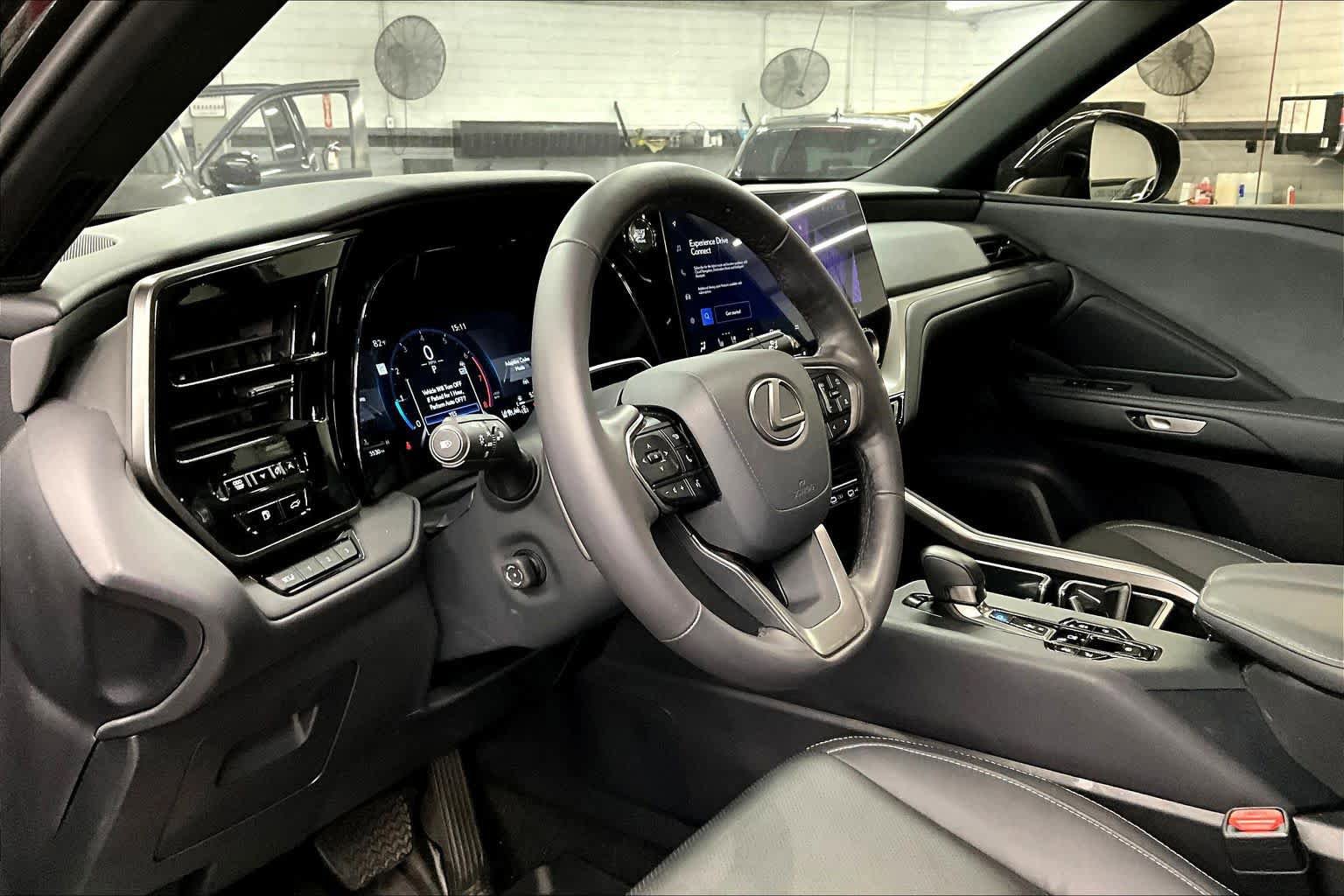 Used 2025 Lexus TX 350 AWD w/ Technology Package image 17