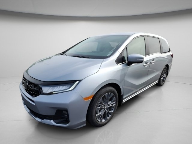New 2026 Honda Odyssey Touring image 3