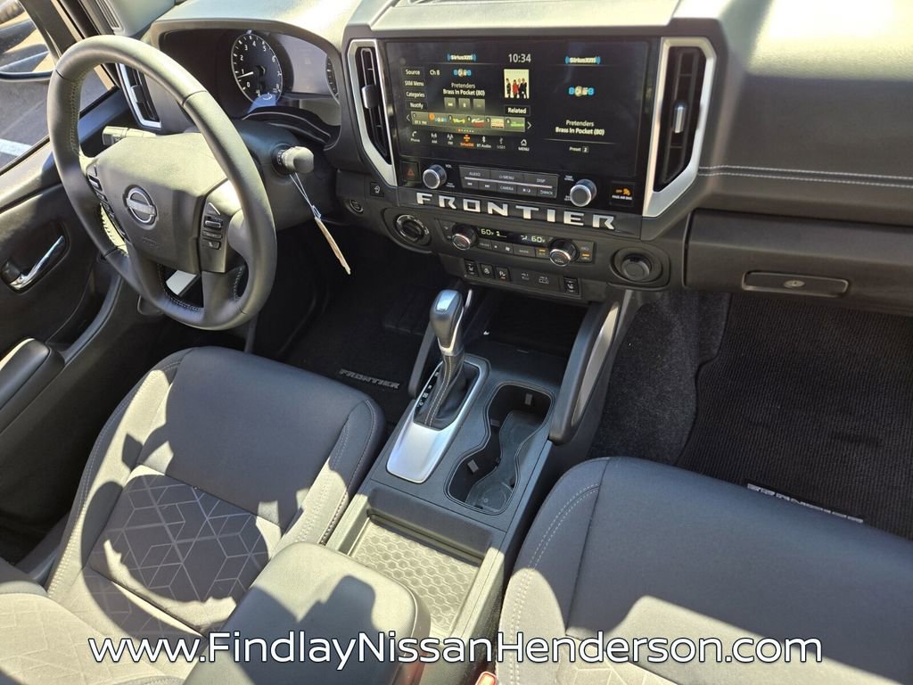 Used 2025 Nissan Frontier SV w/ SV Convenience Package image 18