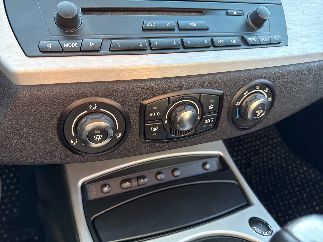 Used 2007 BMW Z4 3.0si image 21