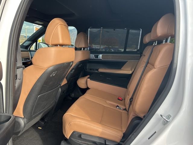 Used 2025 Hyundai Santa Fe Limited image 23