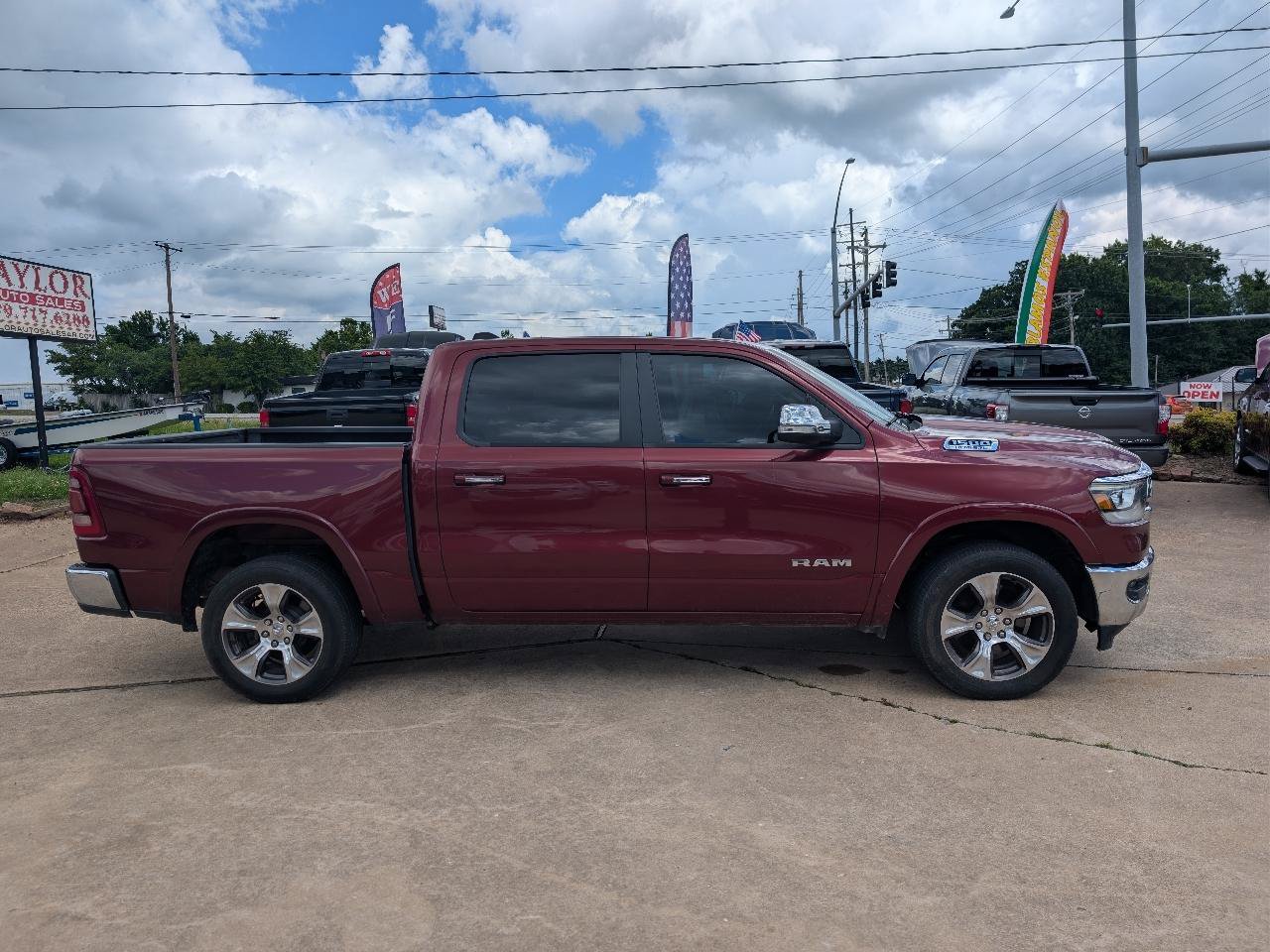 Used 2019 RAM 1500 Laramie AWD/4WD image 4