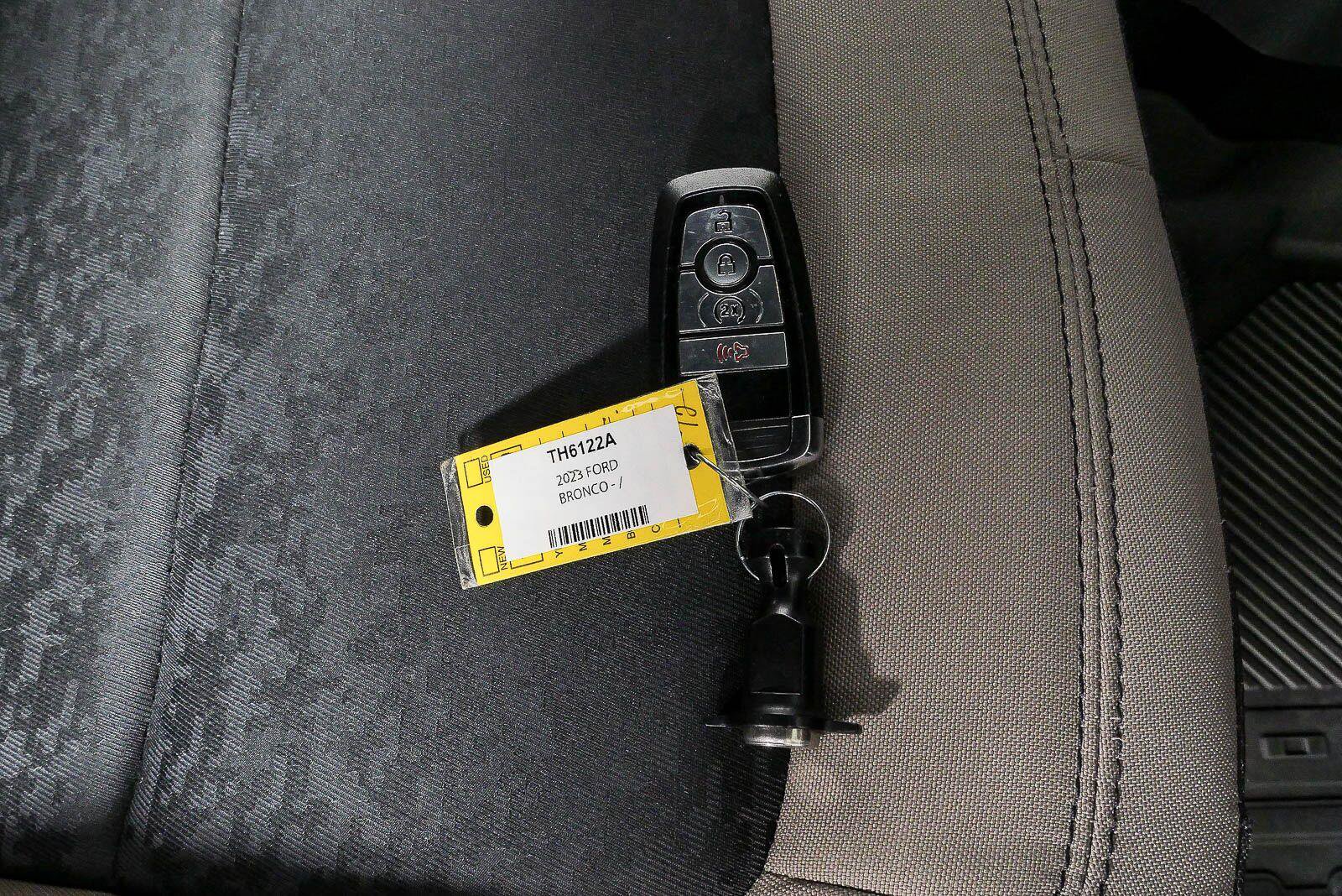 Used 2023 Ford Bronco Wildtrak AWD/4WD image 24