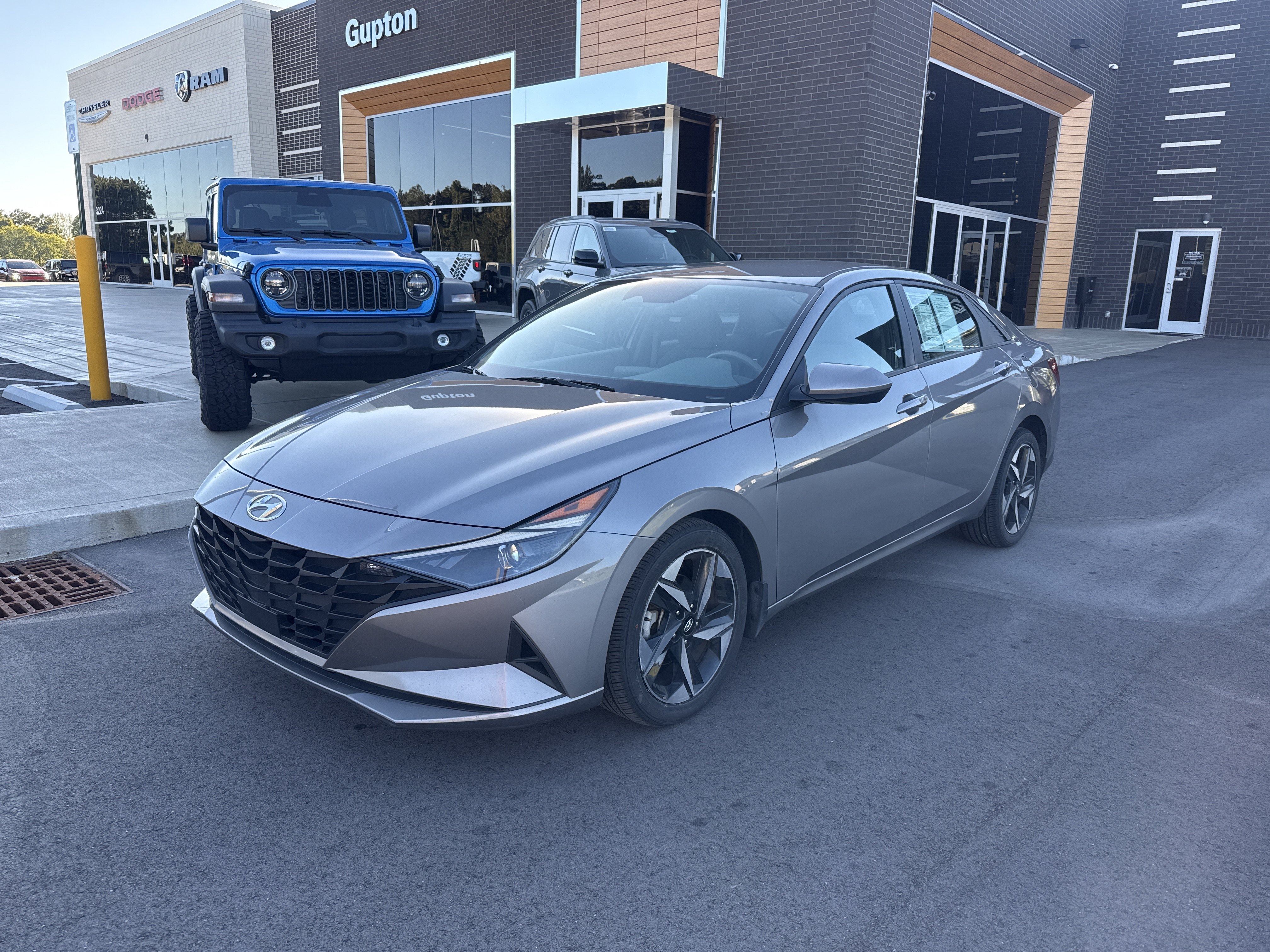 Used 2023 Hyundai Elantra SEL