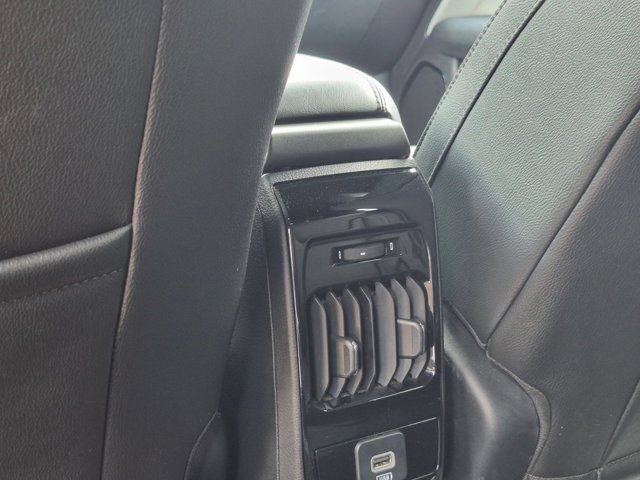 Used 2025 Jeep Compass Limited AWD/4WD image 25