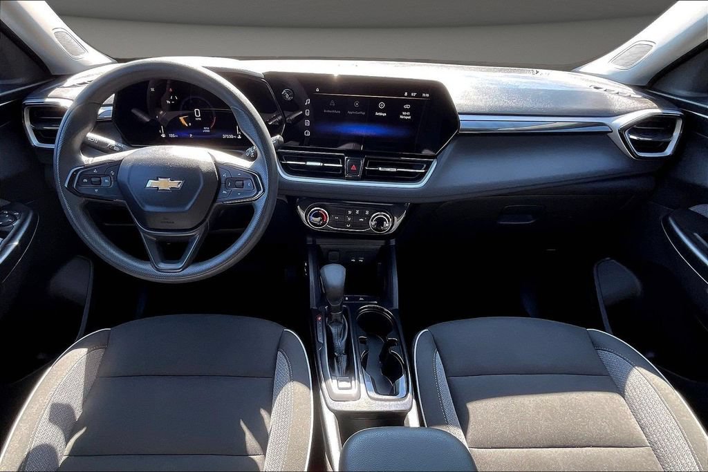 Used 2025 Chevrolet TrailBlazer LT FWD image 10