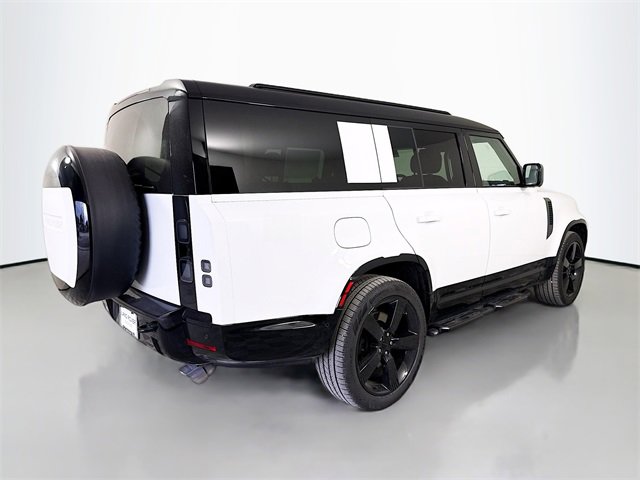 New 2026 Land Rover Defender 130 V8 image 5