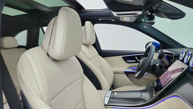 Used 2025 Mercedes-Benz GLC 350e 4MATIC image 22