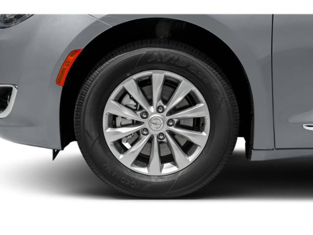 Used 2020 Chrysler Pacifica Limited w/ Tire & Wheel Group FWD image 14
