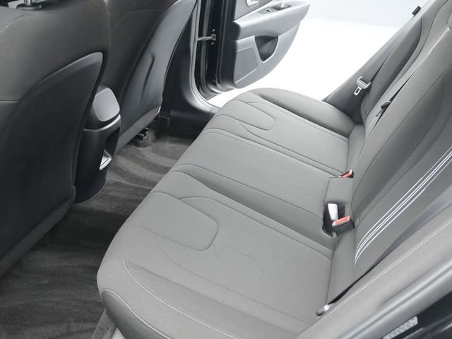 Used 2024 Hyundai Elantra SEL image 16
