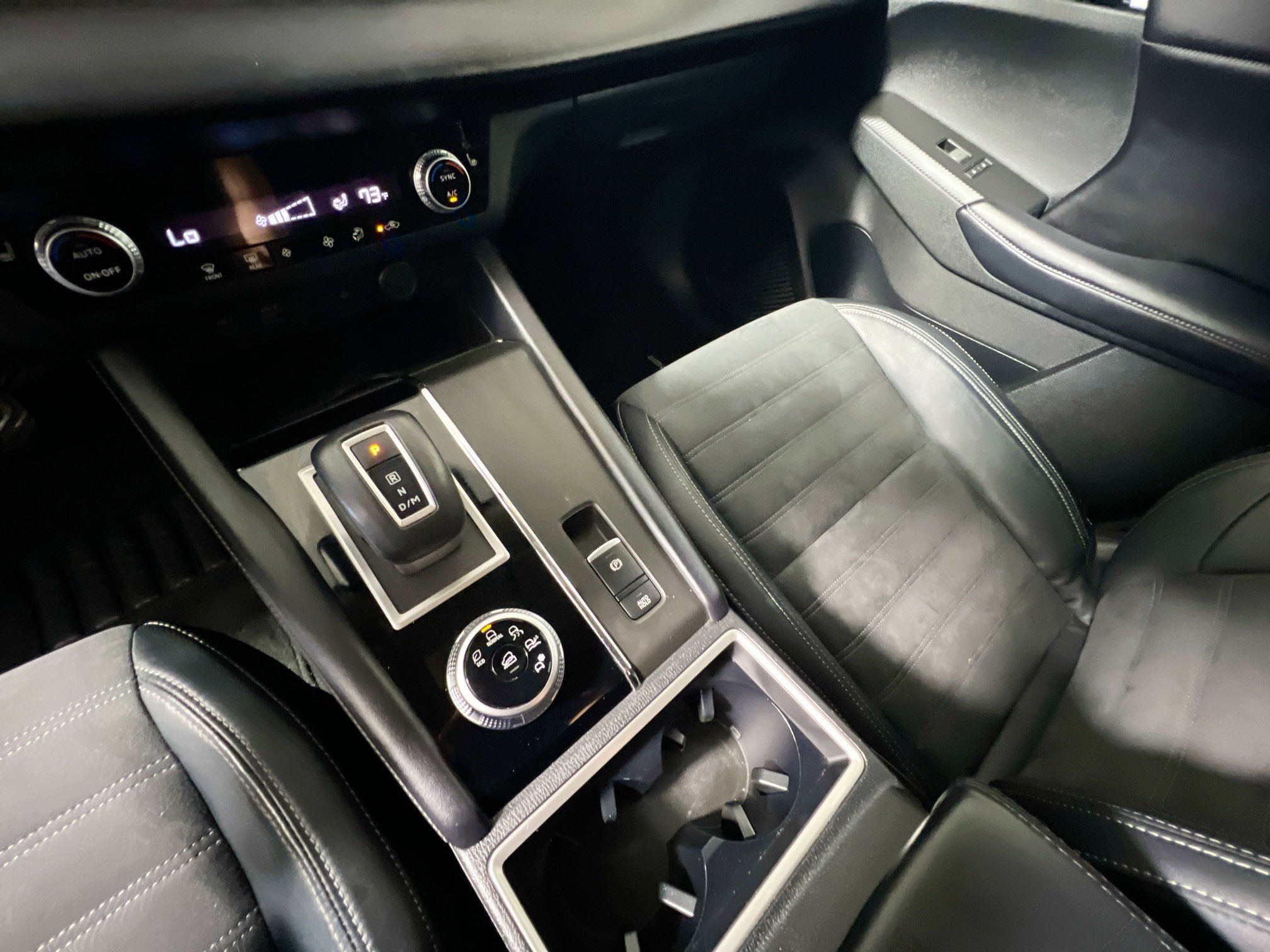 Used 2022 Mitsubishi Outlander SE image 26