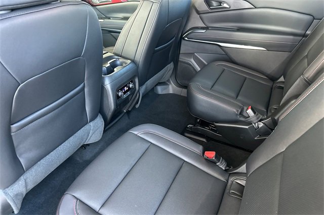 New 2026 Chevrolet Traverse Z71 image 16