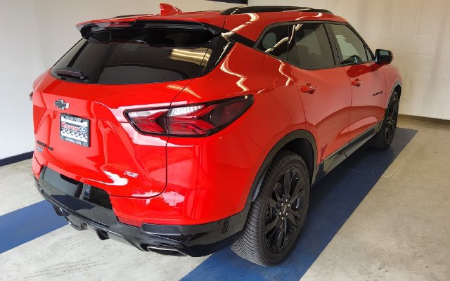 Used 2022 Chevrolet Blazer RS w/ Enhanced Convenience Package AWD/4WD image 3