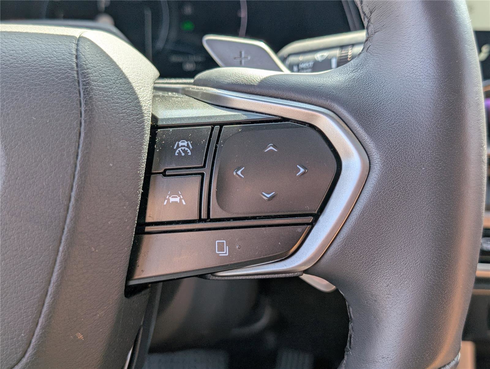 Used 2024 Lexus RX 350 w/ Convenience Package image 24