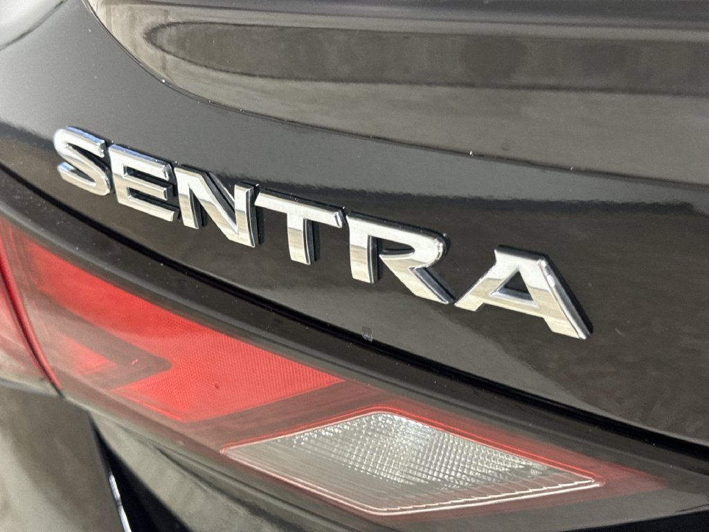 Used 2025 Nissan Sentra SR FWD image 25