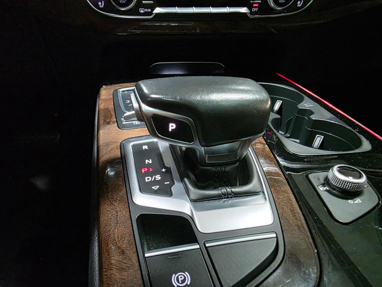 Used 2018 Audi Q7 3.0T Prestige w/ Prestige Package image 37