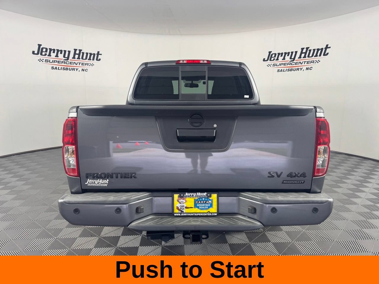 Used 2021 Nissan Frontier SV w/ Midnight Edition Floor Mats AWD/4WD image 8