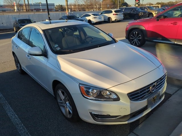 Used 2014 Volvo S60 T5 image 3