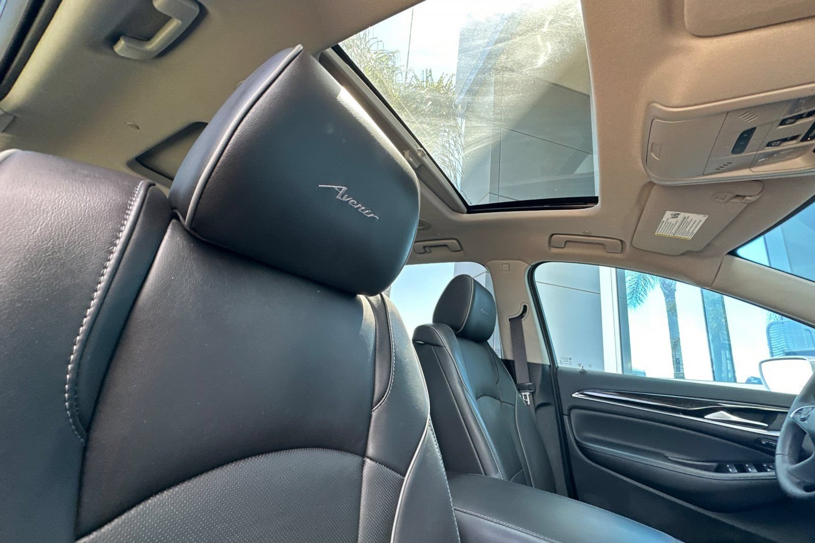 Used 2020 Buick Enclave Avenir w/ Avenir Technology Package AWD/4WD image 21