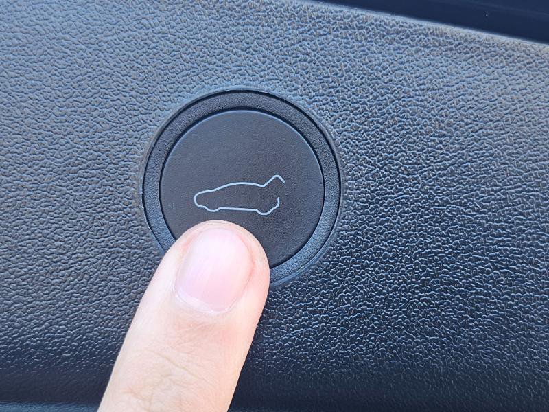 Used 2023 Tesla Model 3 Standard Range RWD image 70