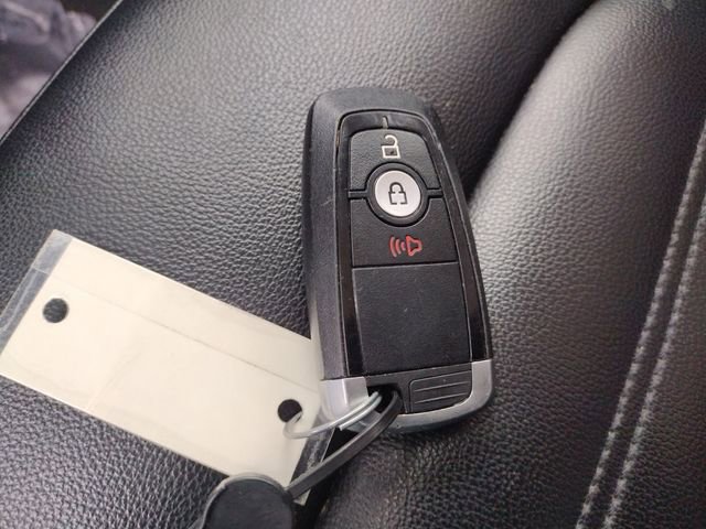 Used 2022 Ford Edge SEL image 47