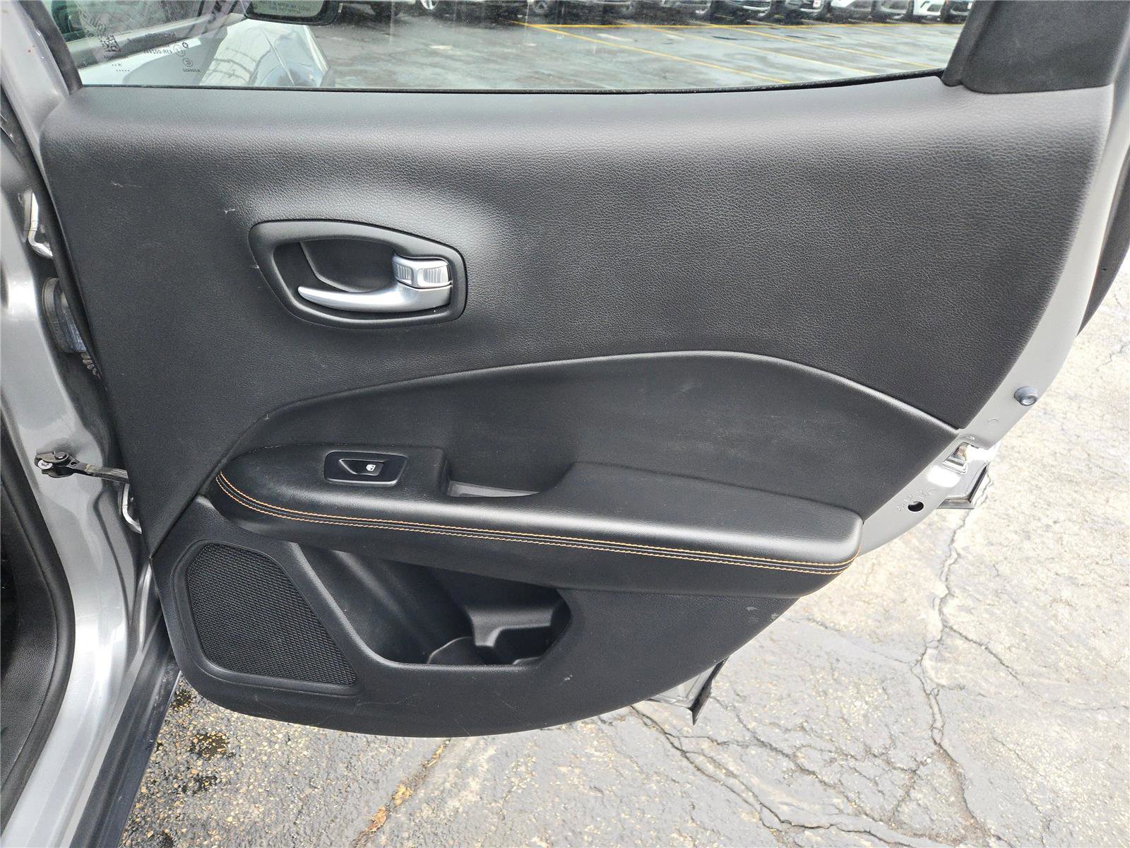 Used 2020 Jeep Compass Limited image 8