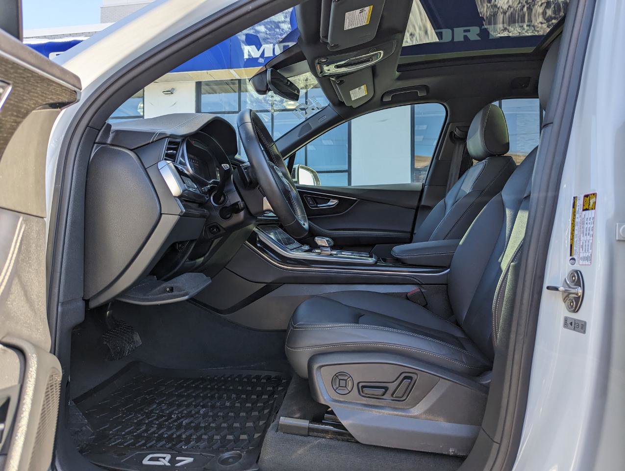 Used 2025 Audi Q7 3.0T Premium Plus image 13