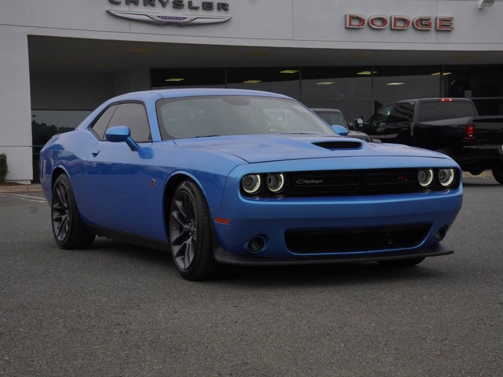 Used 2023 Dodge Challenger R/T Scat Pack image 2