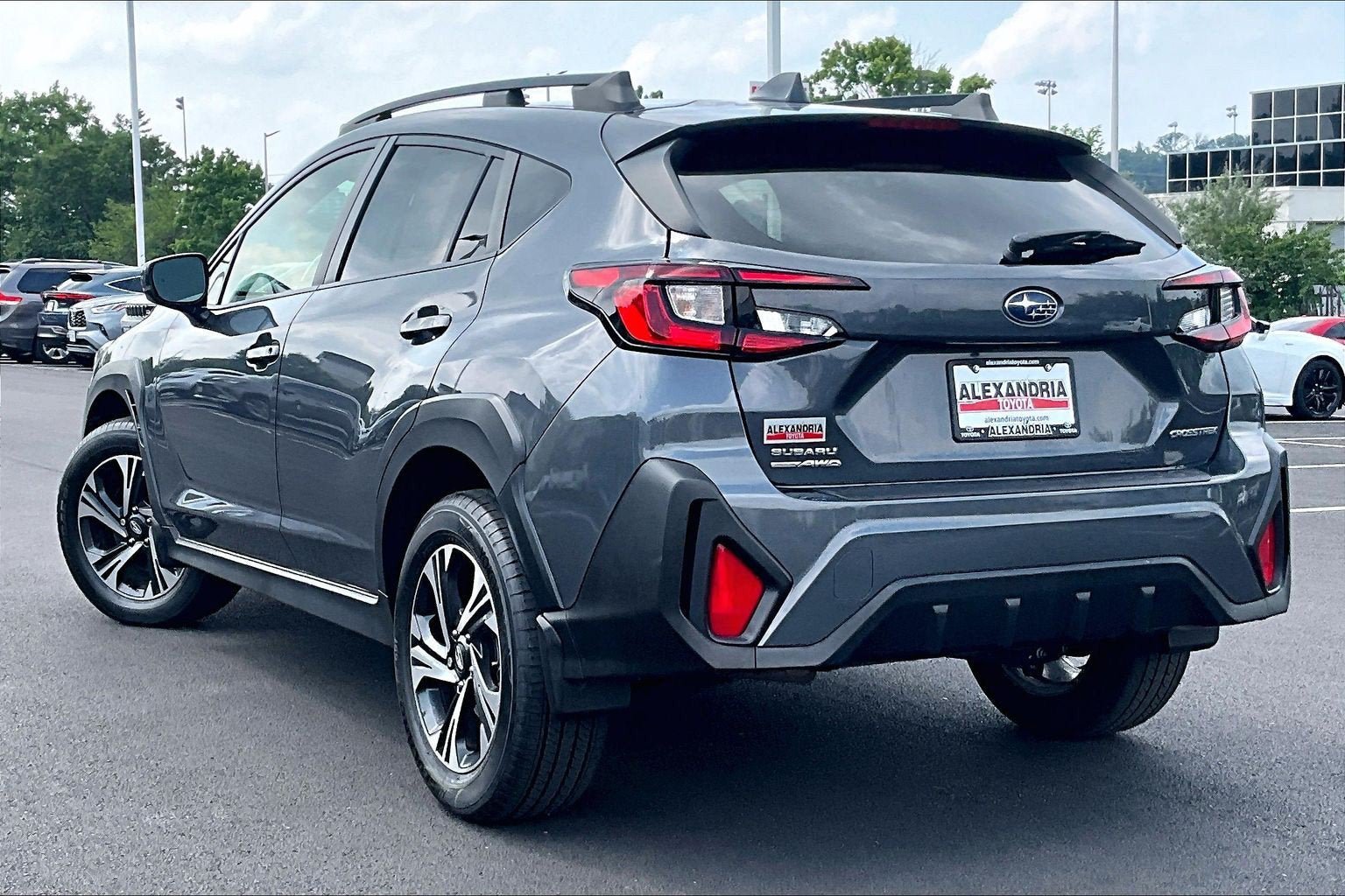 Used 2024 Subaru Crosstrek 2.0i Premium AWD/4WD image 10
